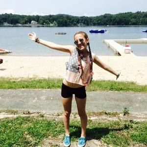 Meet your Posher, Jenna