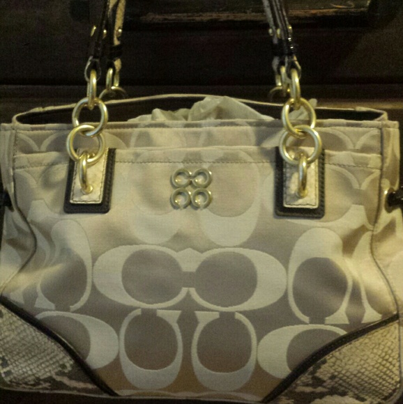 Authentic Coach Purse - Picture 8 of 8