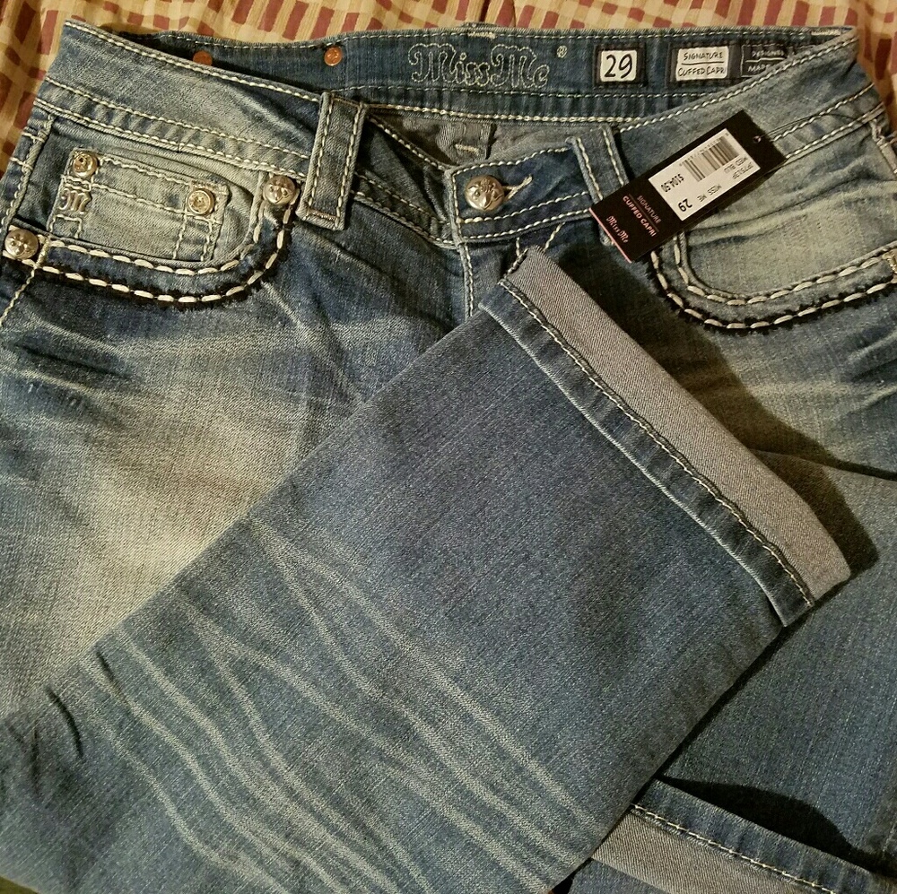 NWT Miss me capri size 29