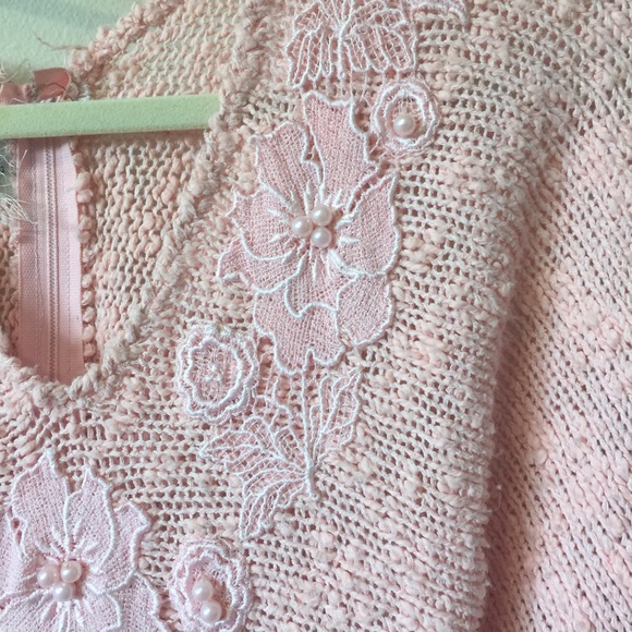 Pink knit top - Picture 2 of 3