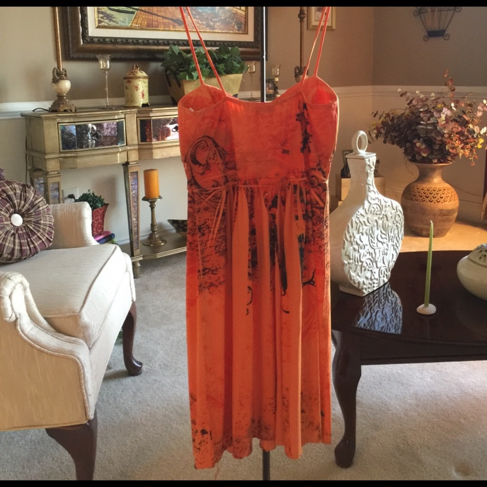 Dress - Picture 2 of 3