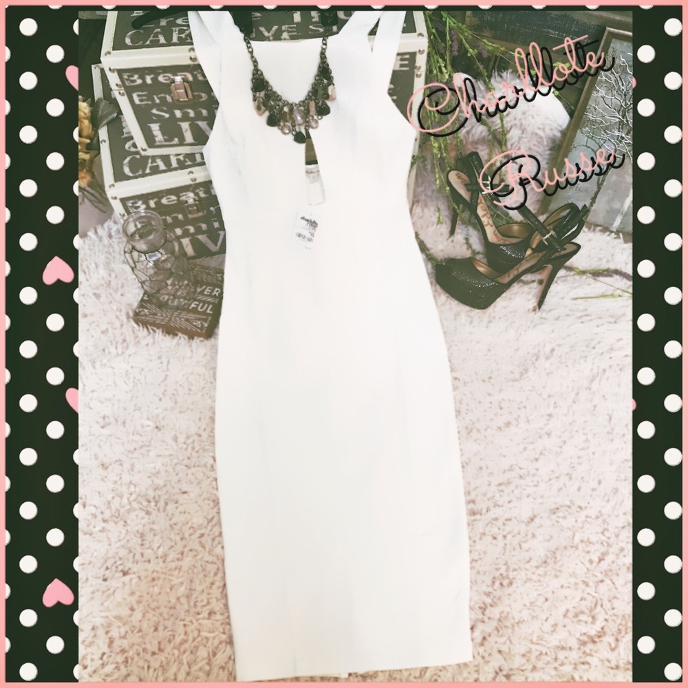 💕"NWT" Charlotte Ruse Body-con Dress💕