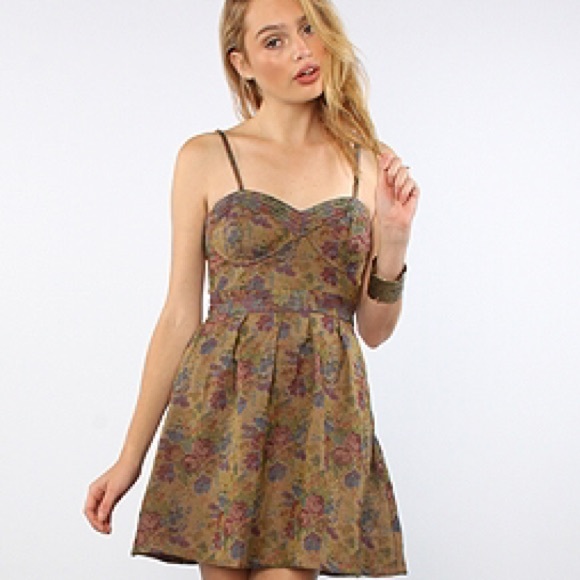 NWT FREE PEOPLE TAPESTRY FLORAL DRESS IN NATURAL 8 - Picture 1 of 8