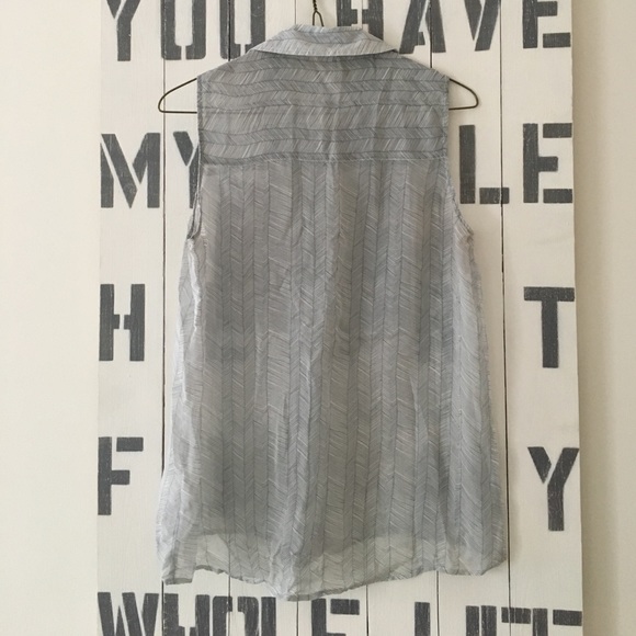 Quiksilver sleeveless blouse - Picture 5 of 5