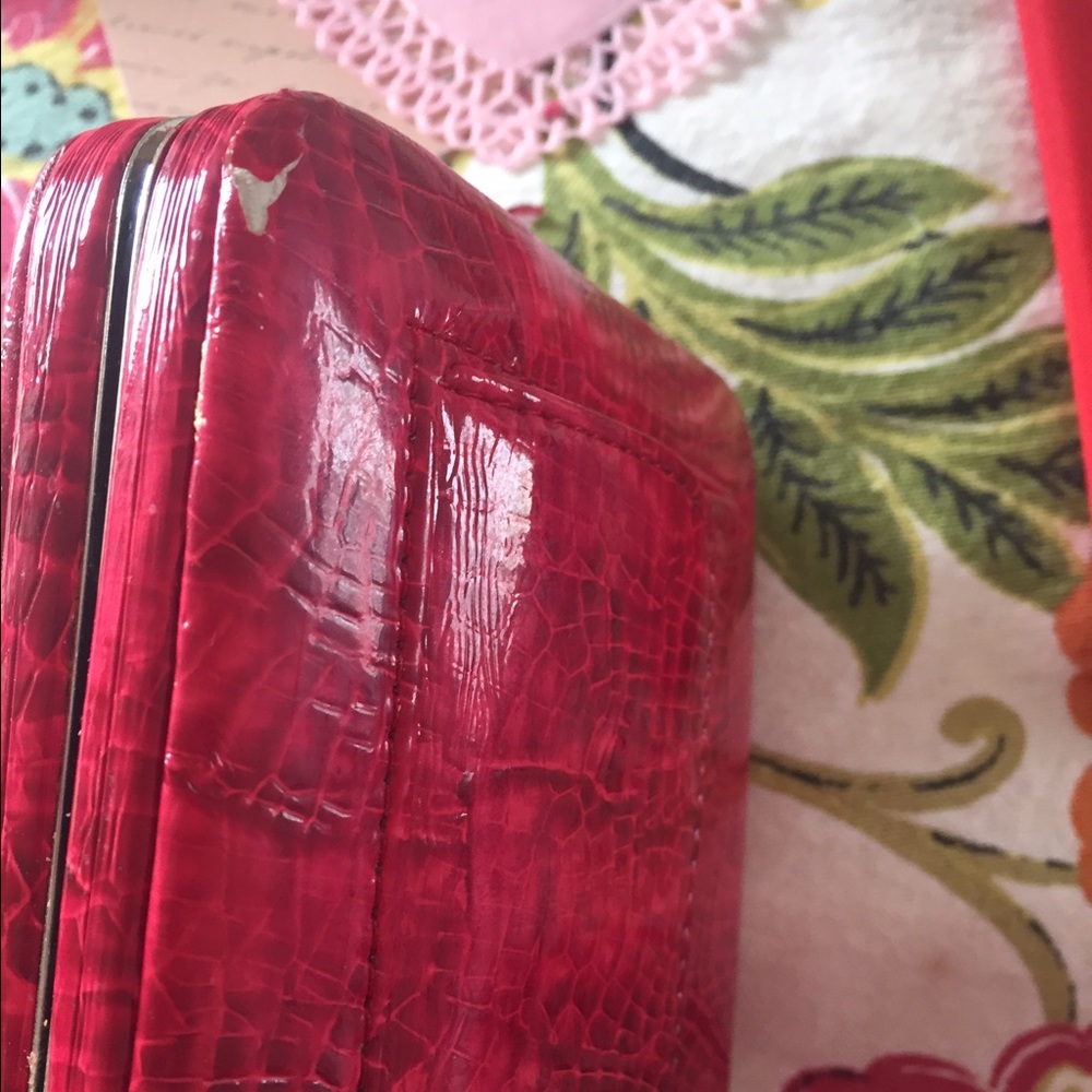 🌹 Boutique Red wallet & checkbook cover 🌹 - Picture 5 of 8