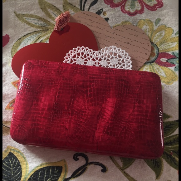 🌹 Boutique Red wallet & checkbook cover 🌹 - Picture 7 of 8