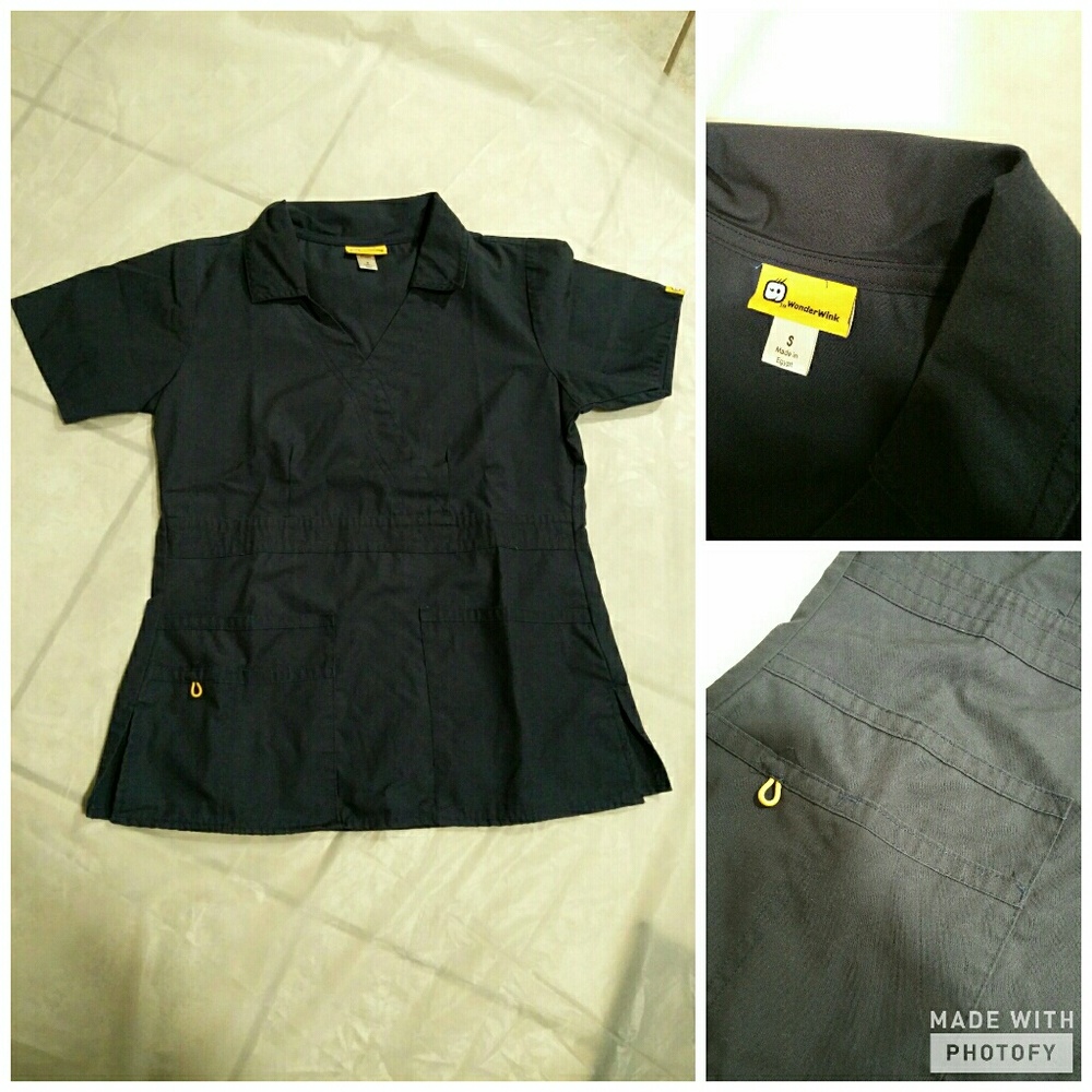 Wonderwink navy scrub top XS