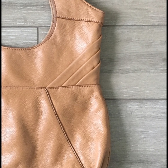SOlD in bundle 💕Lucky Brand Leather Shoulder Tote - Picture 7 of 7