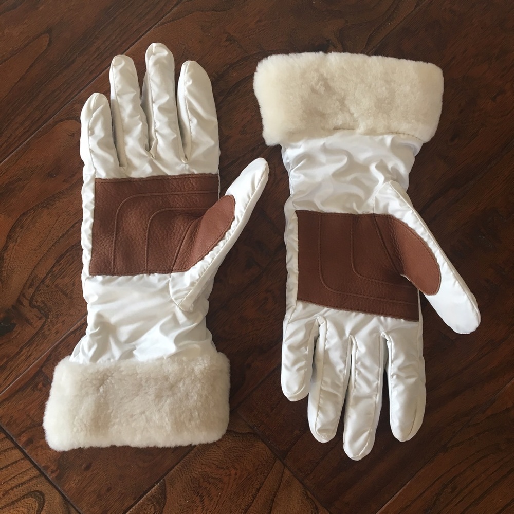 UGG shearling gloves