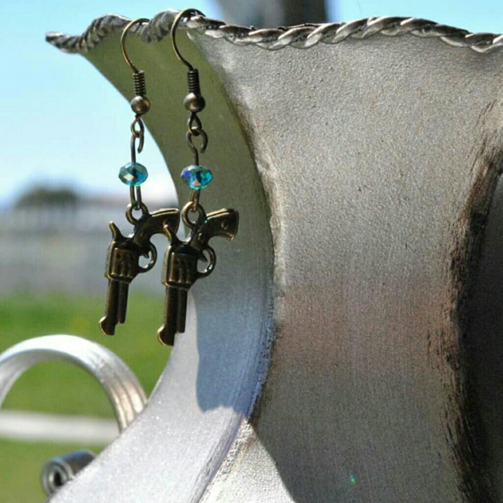 Gun Earrings New handmade by me!