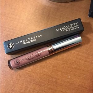 Anastasia Beverly Matte lipstick