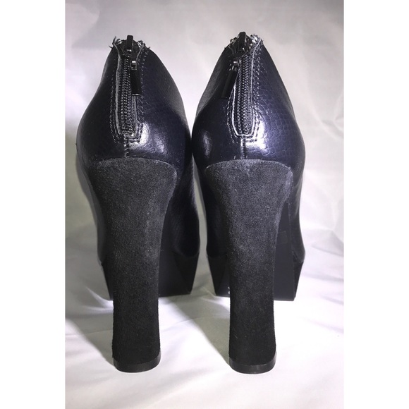 SALE ⬇️ Envy "Riva" Leather Bootie - Picture 2 of 3