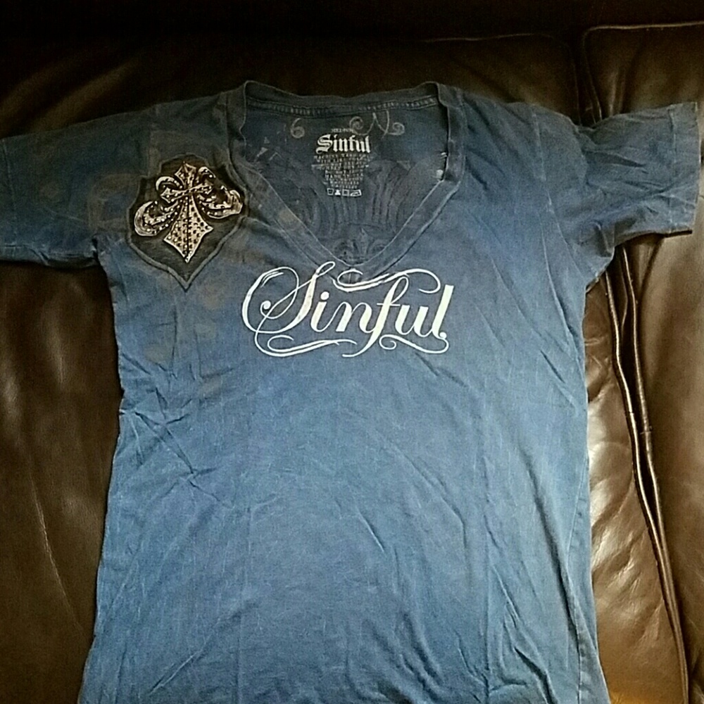 Affliction top