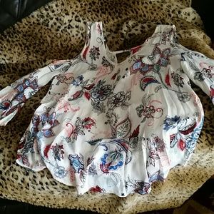 Daytrip cold shoulder floral blouse