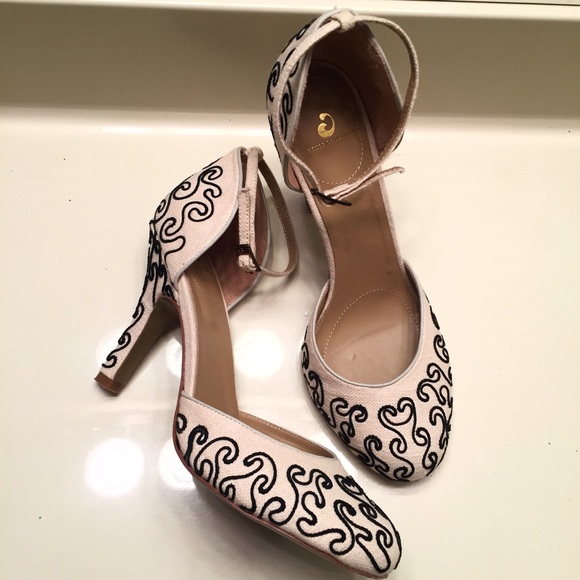 Unique vintage swirl heels women's size 9 - Picture 2 of 4