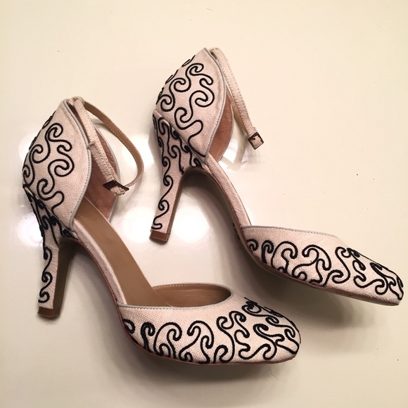 Unique vintage swirl heels women's size 9 - Picture 4 of 4