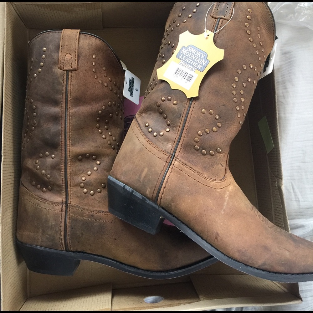 Women's Smoky Mountain Boots size 9, BRAND NEW