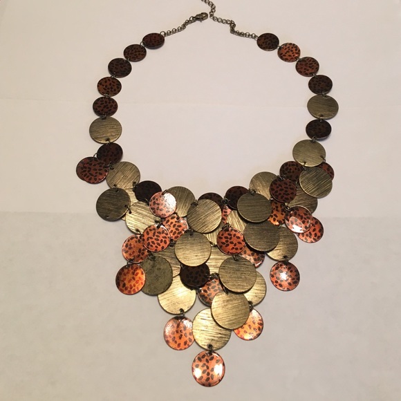 Metal disc statement necklace - Picture 1 of 4