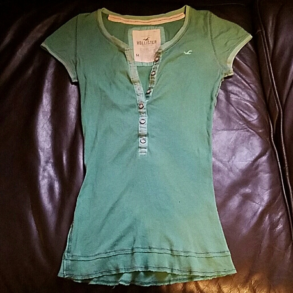 Hollister shirt