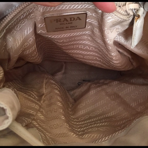 Vintage Prada nylon backpack from the 1980s - Picture 2 of 8