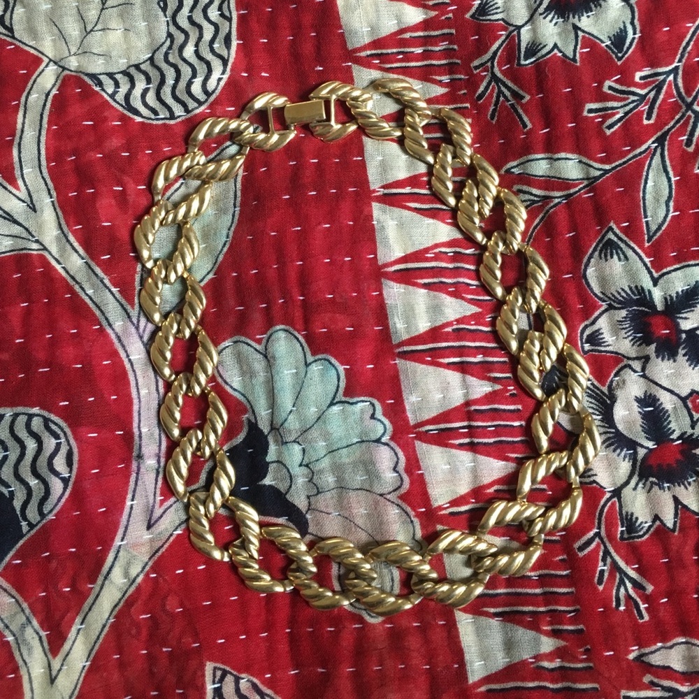Vintage gold chain!