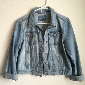 Light wash jean jacket