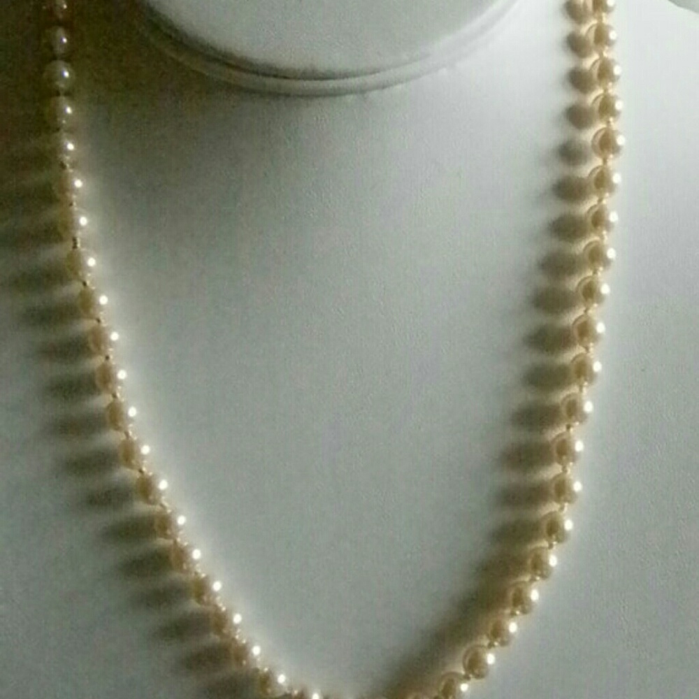 Pear lecklace