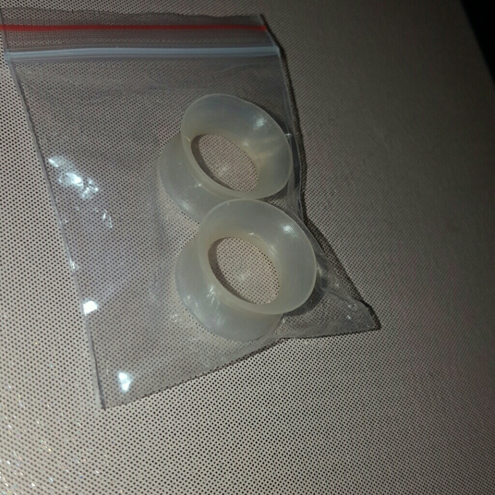 Clear/flesh silicone tunnels 5/8"