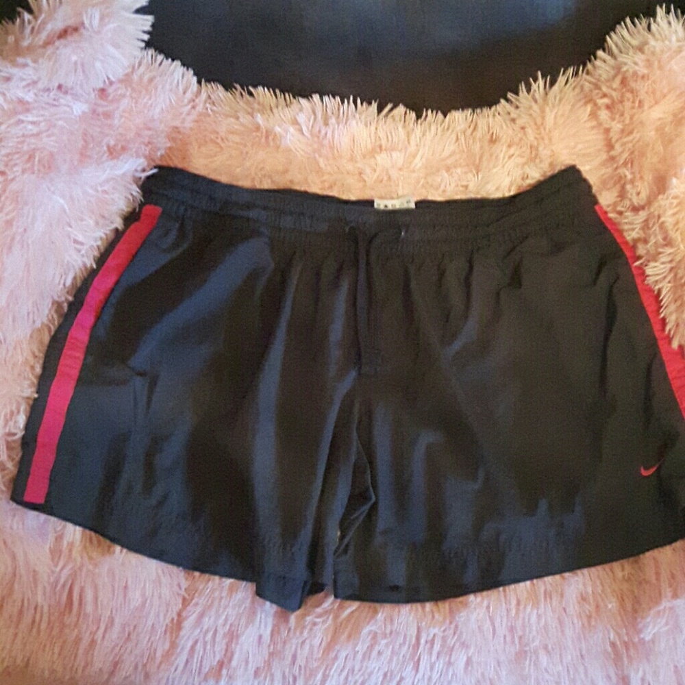 Shorts - Picture 2 of 2