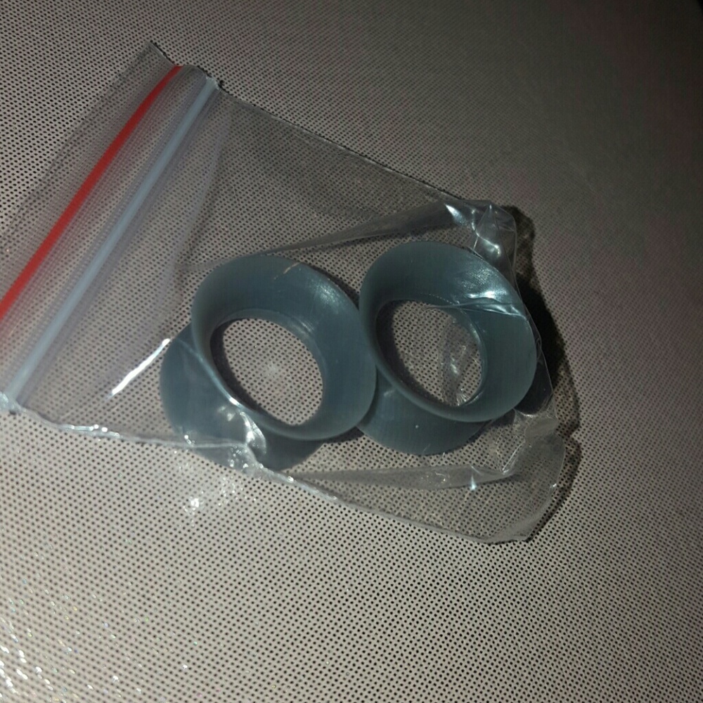 Gray silicone tunnels