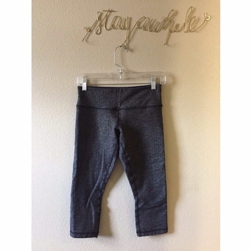 Lululemon Herringbone Crops