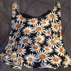 Adorable daisy tank