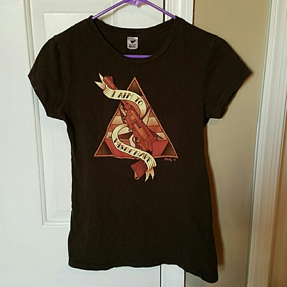 Firefly "I Aim to Misbehave" Medium T-shirt