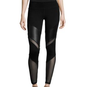 Electric yoga trendsetter leggings