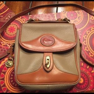 Small Dooney and Bourke purse