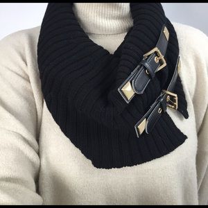 MICHAEL KORS Infinity Scarf