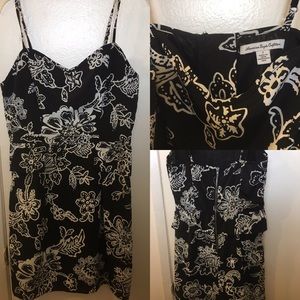 Floral dress--$10 on 🅿️🅿️ if u bundle