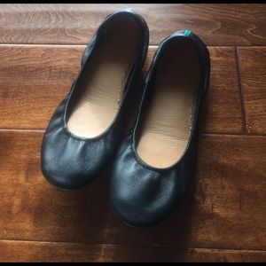 Tieks Matte Black Size 8