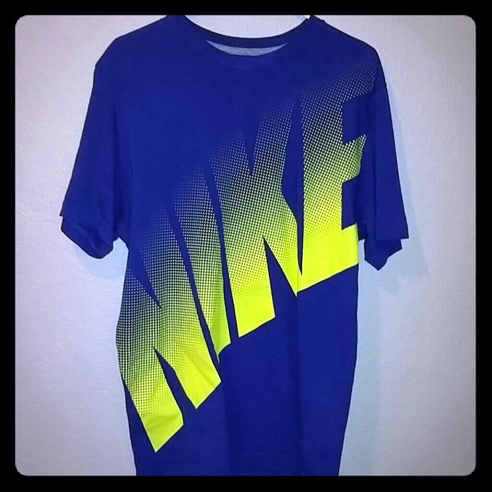 Men's Nike Shirt