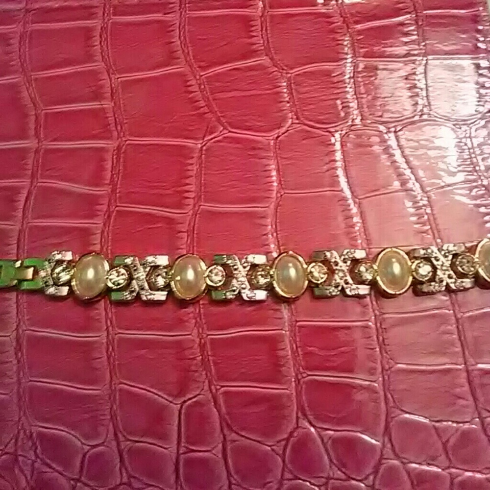XO tennis bracelet