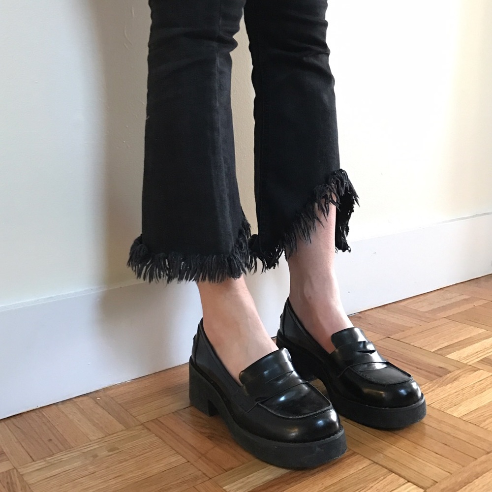 Vintage 90s Steve Madden Platform leather loafers