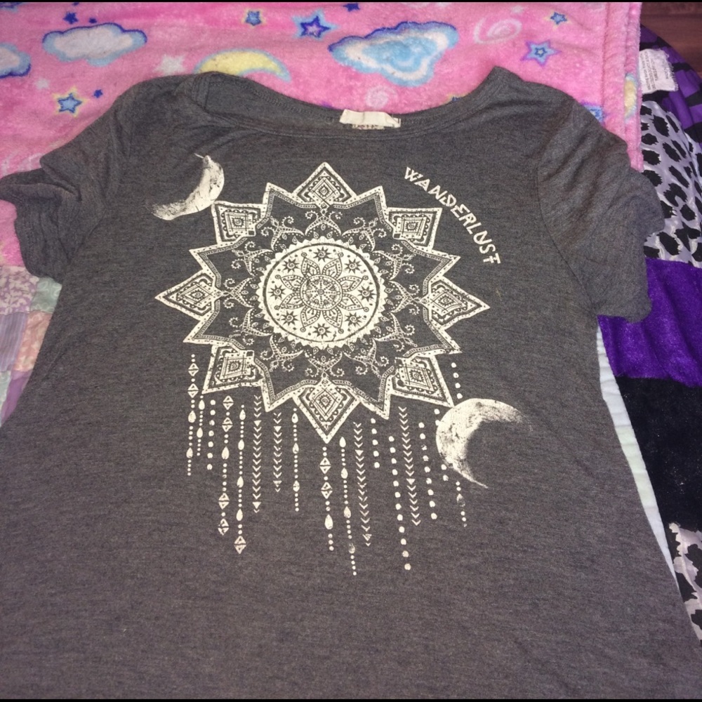 Graphic tee