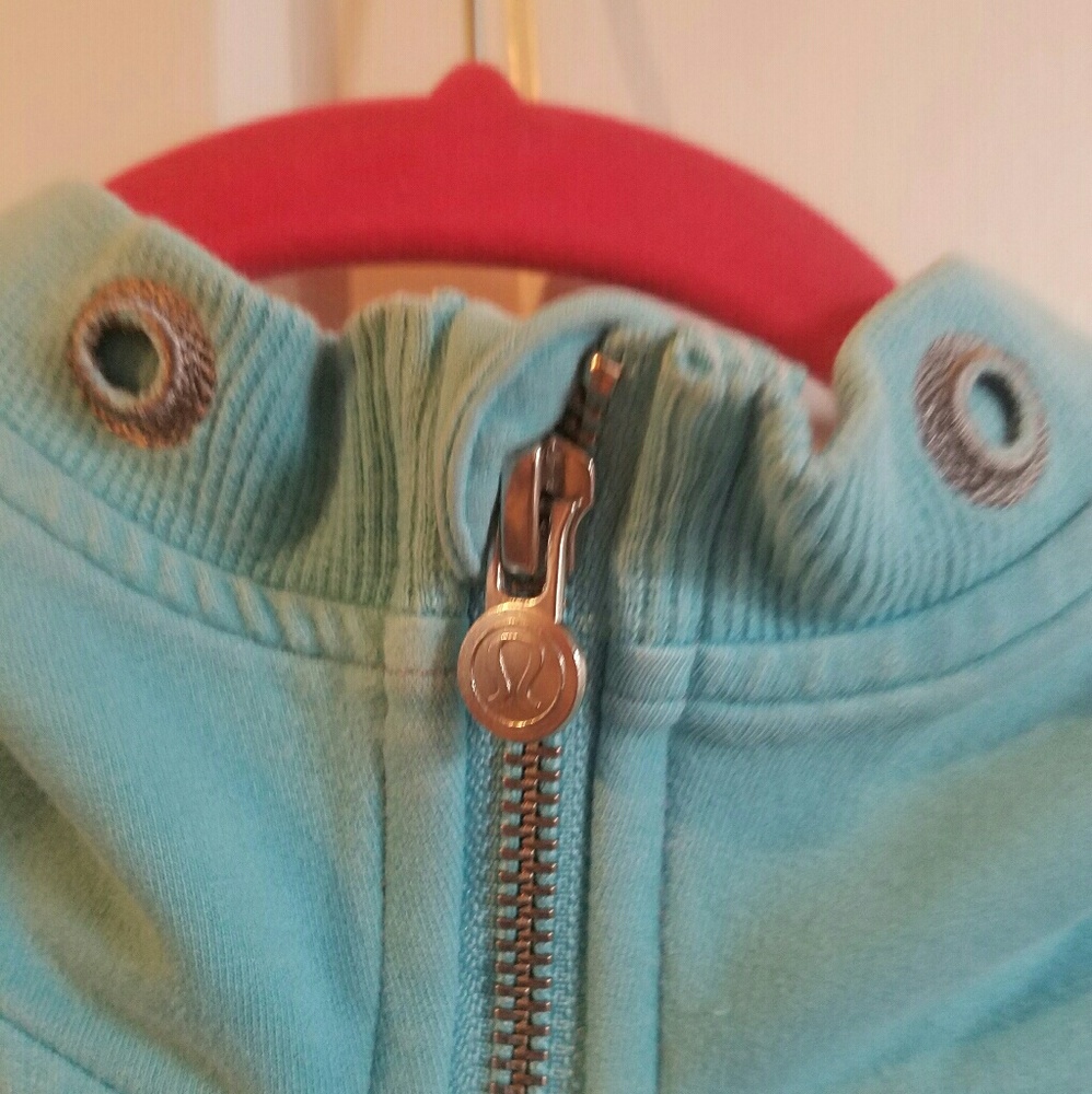 Light Blue - Picture 3 of 3