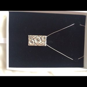 Beautiful sterling silver necklace!