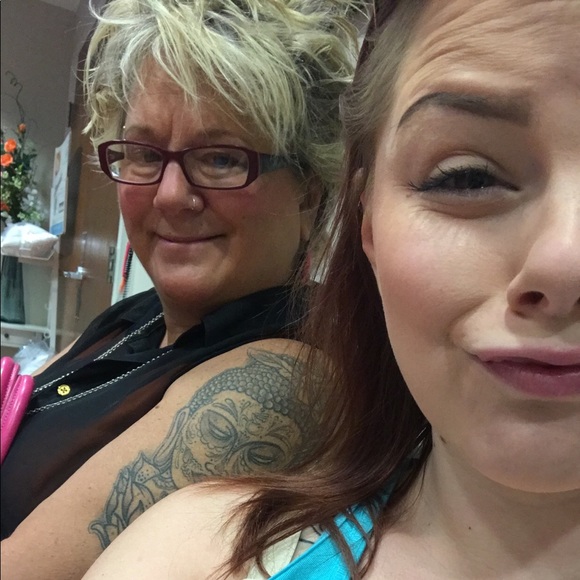 Meet your Posher, Tessie - Picture 3 of 3