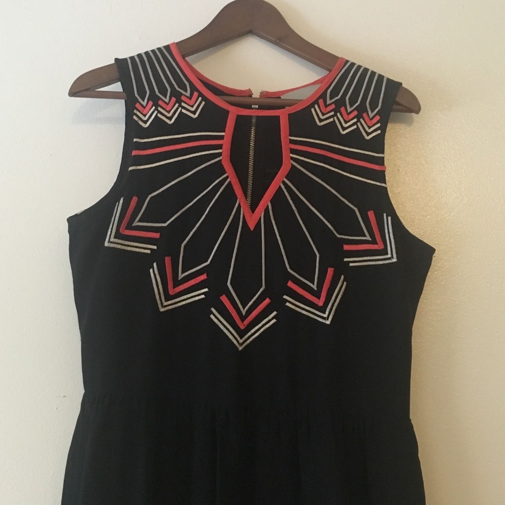 Chloe Oliver embroidered dress - Picture 2 of 4