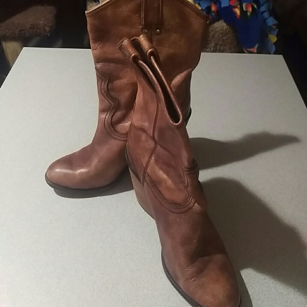Lucky brand cowboy boots