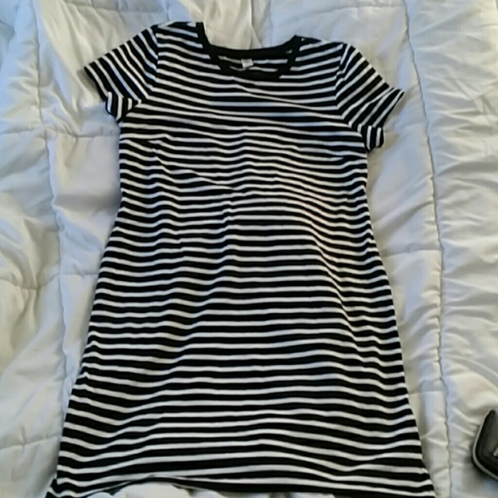 Ladies T-shirt dress, size large!