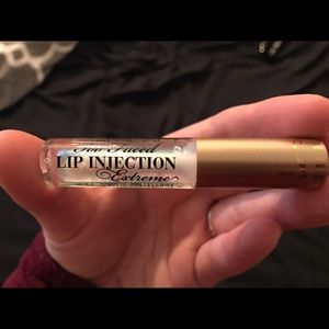 Too Faced Lip Injection