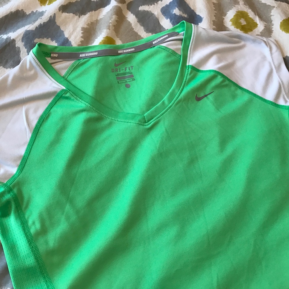 Nike short sleeved running top